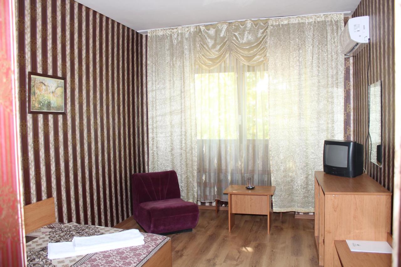 Hotel Trakia Pazardzsik Kültér fotó